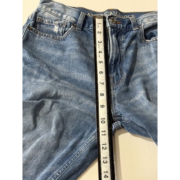 American Eagle High Rise Mom Jeans Distressed Ripped Knee Blue Size 2 Regular - Picture 10 of 10